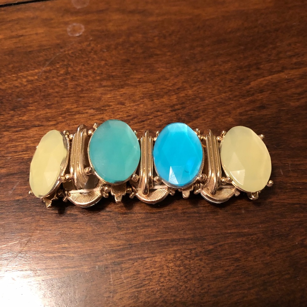 Adjustable bracelet